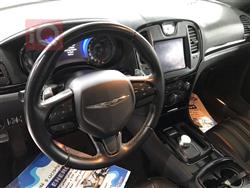 کرایسلەر 300